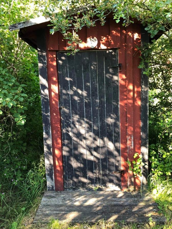 Semesterhus I Stockholms Skaergard, Runmaroe Vaermdoe Namdo Exterior foto